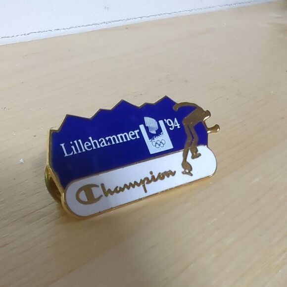 Champion Lillehammer '94 Pin - Blue and Gold - Picture 8 of 8